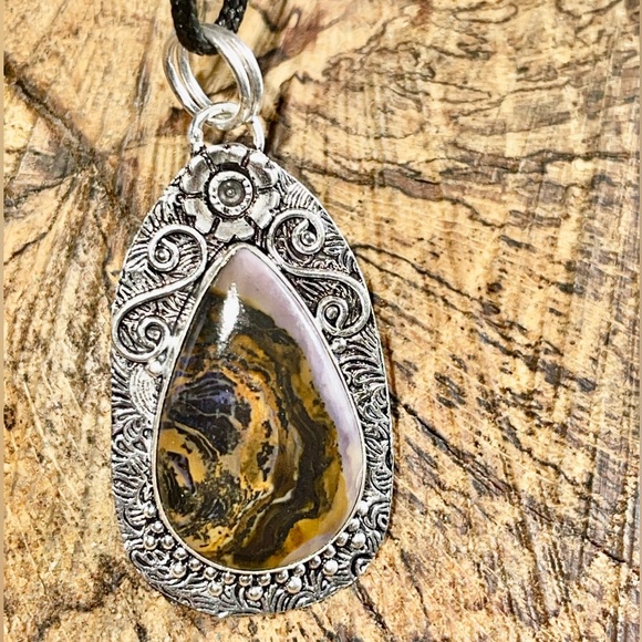 Stromatolite Pendant 2” - Picture 5 of 9